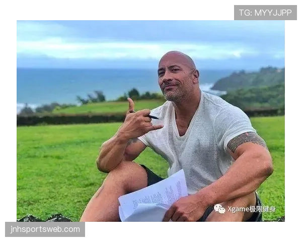 C罗家冰箱里塞满蛋白粉,邻居说半夜还能听见他练深蹲 C罗家冰箱里塞满蛋白粉,邻居说半夜还能听见他练深蹲